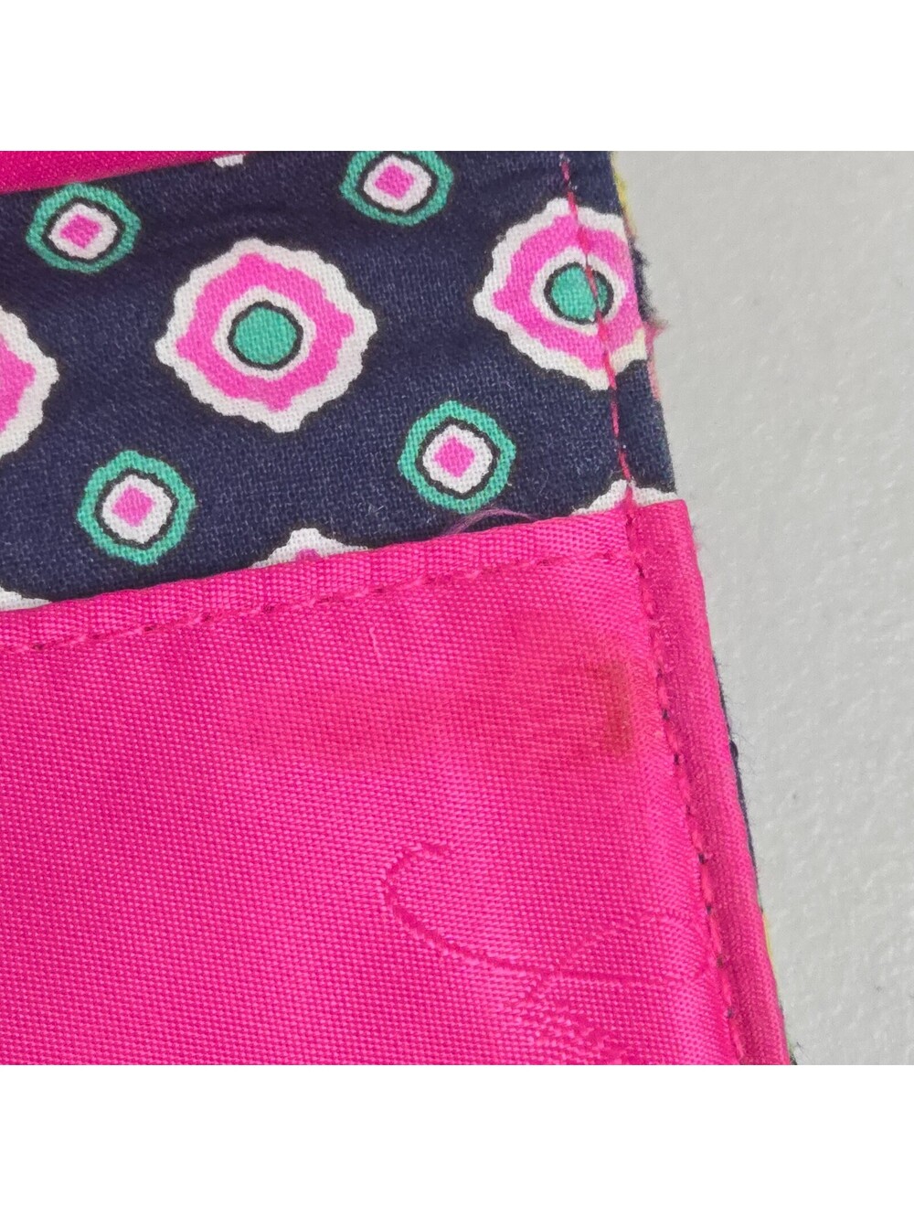Vera Bradley Woman's Quilted Paisley Floral Psychedelic Wallet - Picture 10 of 10